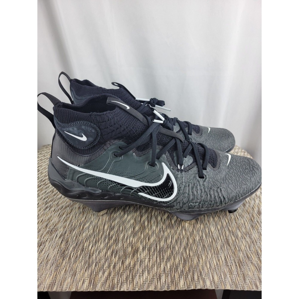 spikes nike huarache